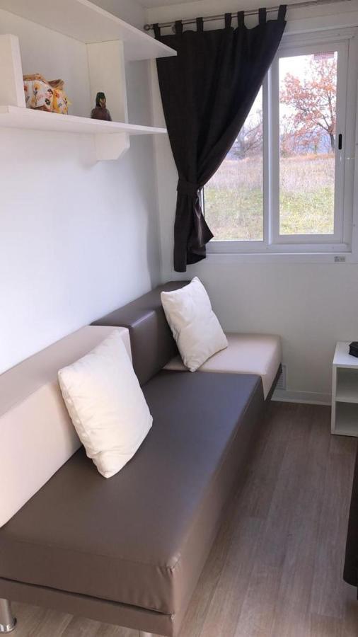 In Country Luxury Lodges Camerino Buitenkant foto